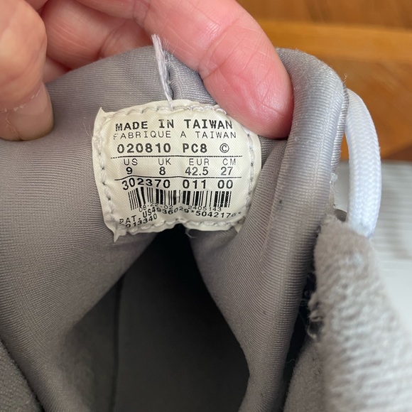 Men’s Jordan 9 Cool Gray OG 2002, Size 9 - Picture 7 of 11